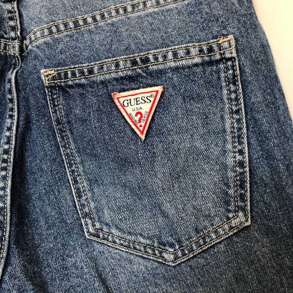 GUESS Originals Relaxed High-Waisted Jeans - Picture 7 of 8